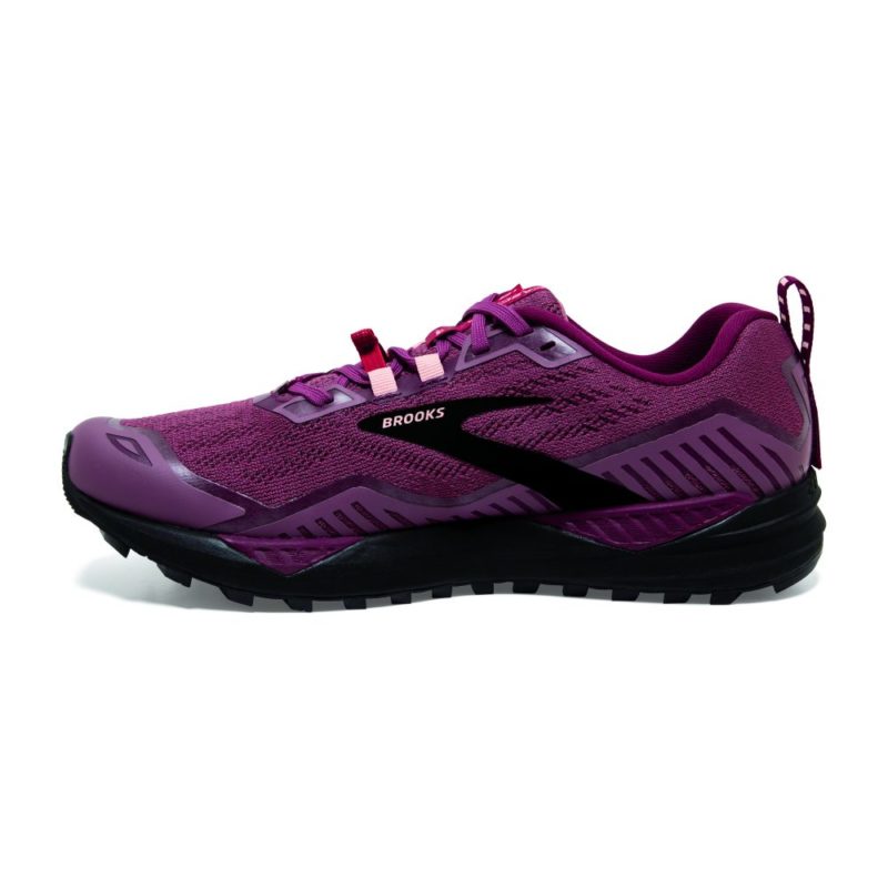 brooks cascadia 15 w 4 scaled 1.jpg