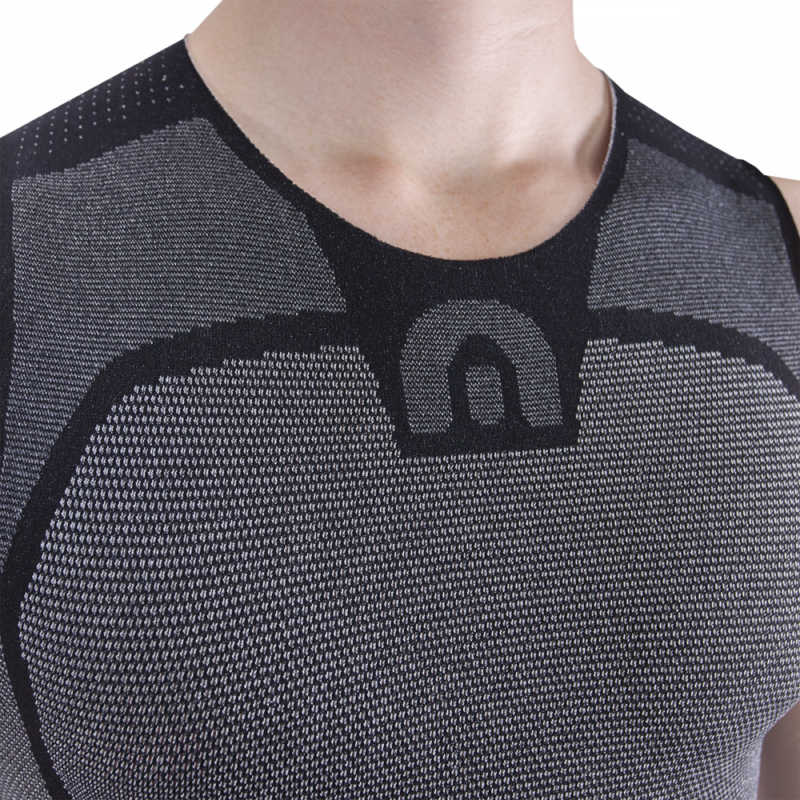 megmeister drynamo sleeveless base layer heren 3.png