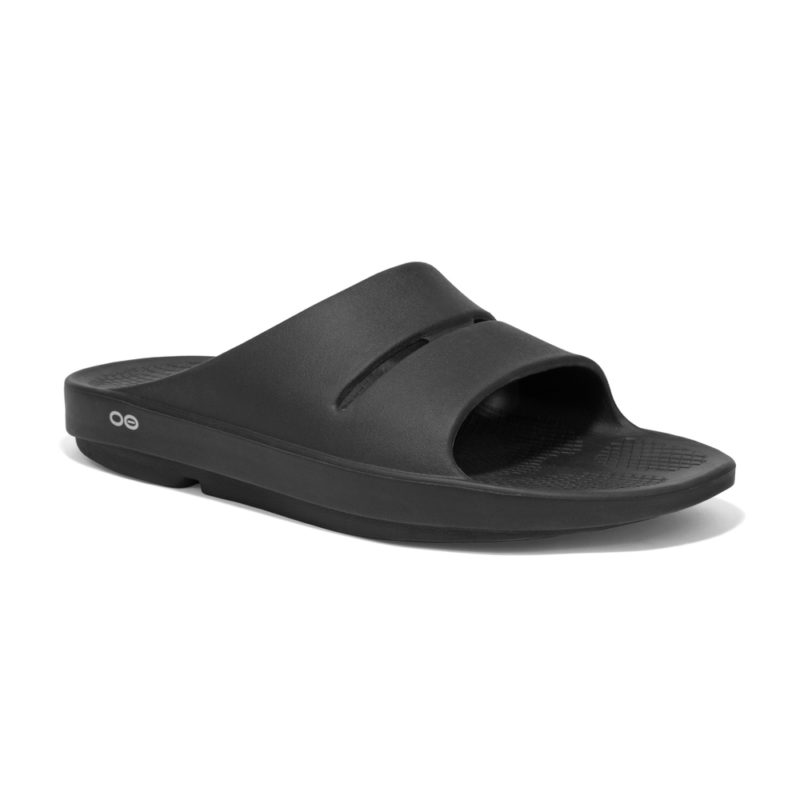 oofos ooahh slide black 1 .jpg
