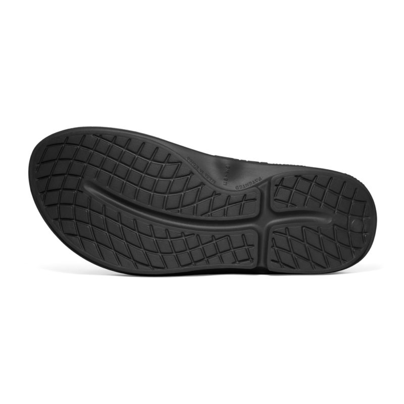 oofos ooriginal black 3.jpg