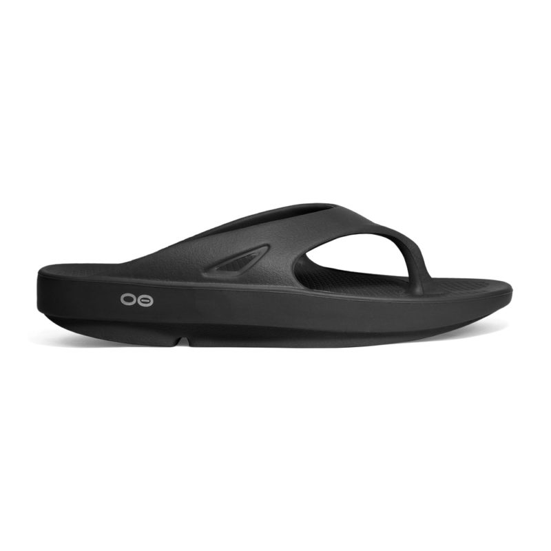 oofos ooriginal black 6.jpg